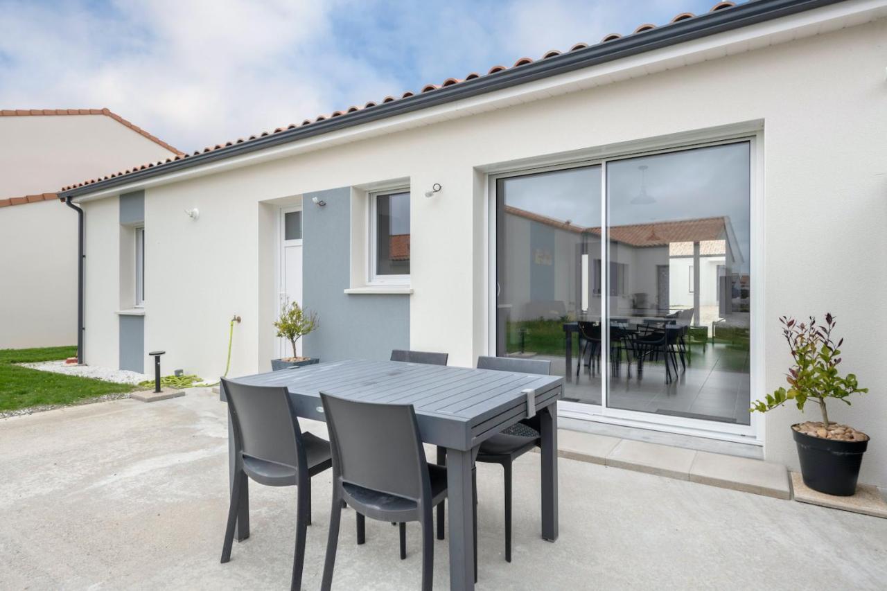 Maison moderne pour sept personnes a Saint Michel Chef Chef Extérieur photo